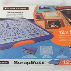 New and Never Used - Scrap Booking Fun - Fiskars Embossing System